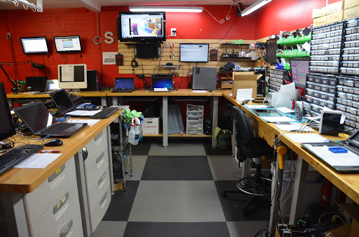 Computer Repair Service «Big Dogs Computer Services & iPhone Repair», reviews and photos, 5304 Main St, Spring Hill, TN 37174, USA