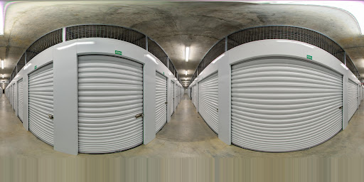 Self-Storage Facility «Farmers Market Self Storage», reviews and photos, 111 The Grove Dr, Los Angeles, CA 90036, USA