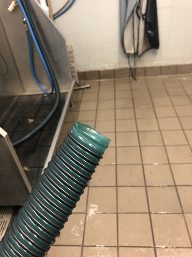 Pet Supply Store «Pet Supplies Plus», reviews and photos, 4808 Ridge Rd, Brooklyn, OH 44144, USA