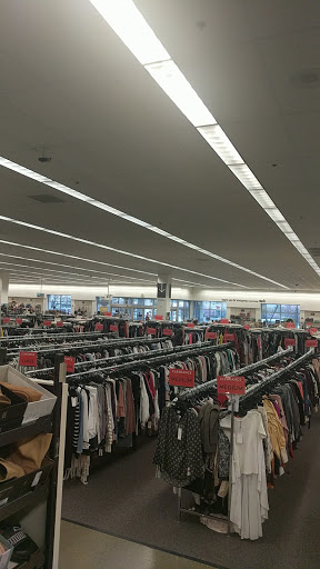 Department Store «Nordstrom Rack Tanasbourne Town Center», reviews and photos, 18100 NW Evergreen Pkwy, Beaverton, OR 97006, USA