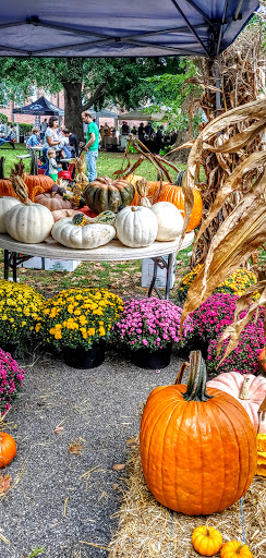 Produce Market «Douglass Loop Farmers Market», reviews and photos, 2005 Douglass Blvd, Louisville, KY 40205, USA