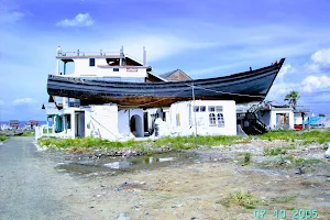 Monumen Kapal Tsunami Lampulo image