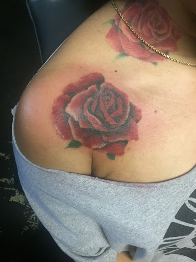 Tattoo Shop «Lucky Stars Tattoo», reviews and photos, 6740 Shannon Pkwy # 8, Union City, GA 30291, USA