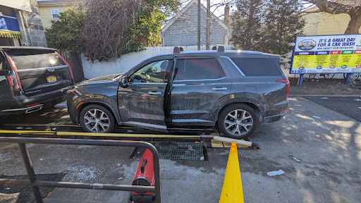 Car Wash «Rainbow Car Wash», reviews and photos, 225 W Old Country Rd, Hicksville, NY 11801, USA