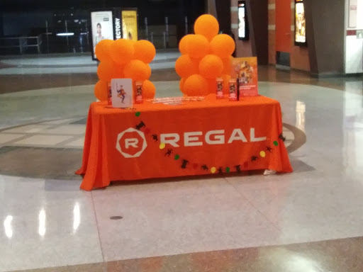 Movie Theater «Regal Cinemas Visalia Sequoia Mall 12», reviews and photos, 3355 S Mooney Blvd, Visalia, CA 93277, USA