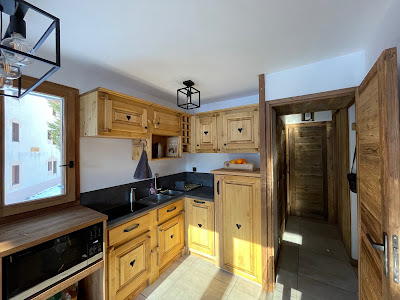 LE BOUQUETIN 73 : Appartement cosy type chalet avec piscine au pied des pistes et vue panoramique à Pralognan-la-Vanoise