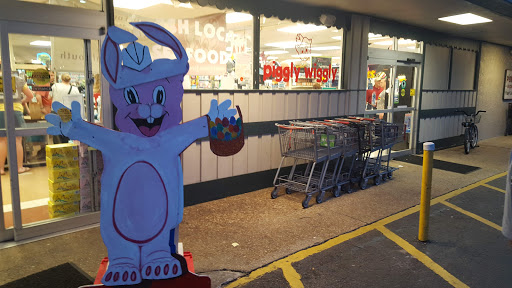 Grocery Store «Piggly Wiggly Hilton Head», reviews and photos, 1 N Forest Beach Dr, Hilton Head Island, SC 29928, USA