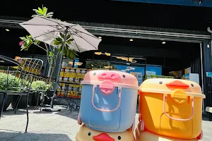 老虎蜜蜂遊樂園 — 安平總店 image
