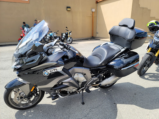 BMW Motorcycle Dealer «BMW Motorcycles of Louisville», reviews and photos, 1700 Arthur St, Louisville, KY 40208, USA