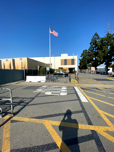 Shipping and Mailing Service «UPS Customer Center», reviews and photos, 1331 S Vernon St, Anaheim, CA 92805, USA