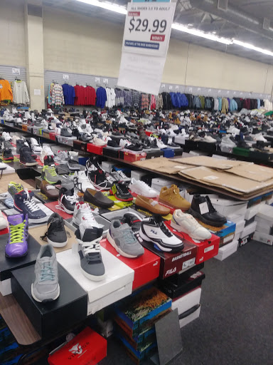Shoe Store «Shoe Warehouse», reviews and photos, 1562 E 55th St, Cleveland, OH 44103, USA