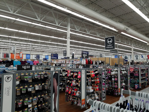 Discount Store «Walmart», reviews and photos, 1400 Farmington Ave, Bristol, CT 06010, USA