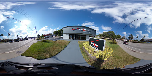 Cell Phone Store «Verizon Authorized Retailer – Cellular Sales», reviews and photos, 715 E Hallandale Beach Blvd, Hallandale Beach, FL 33009, USA