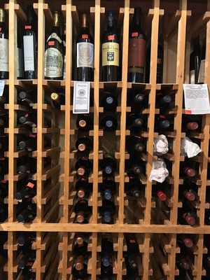 Wine Store «Luekens Liquors», reviews and photos, 4643 W Kennedy Blvd, Tampa, FL 33609, USA