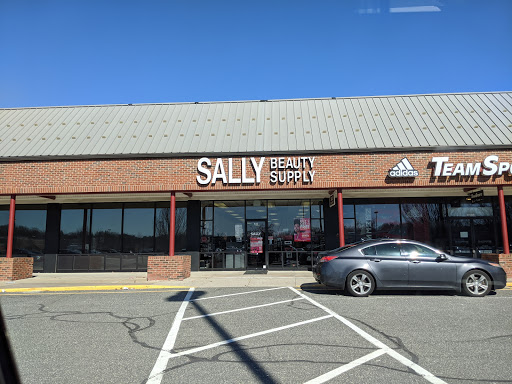 Sally Beauty, 935 Riverdale St, West Springfield, MA 01089, USA, 