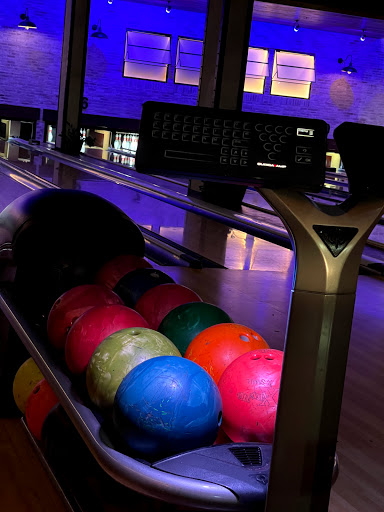 Bowling Alley «Bowl & Barrel», reviews and photos, 17619 La Cantera Pkwy Ste 102, San Antonio, TX 78257, USA