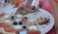 Pizza du Pizzeria La Cucina Di Tony à Saint-Gilles - n°19