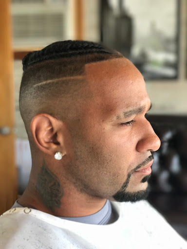 Barber Shop «Burlington Barbershop», reviews and photos, 20 W Burlington Ave, Westmont, IL 60559, USA