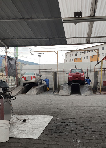 Limpieza interior coches Quito