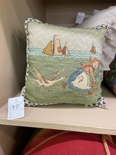 Thrift Store «Nearly New Thrift Shop», reviews and photos, 1250 Bardstown Rd # 114, Louisville, KY 40204, USA