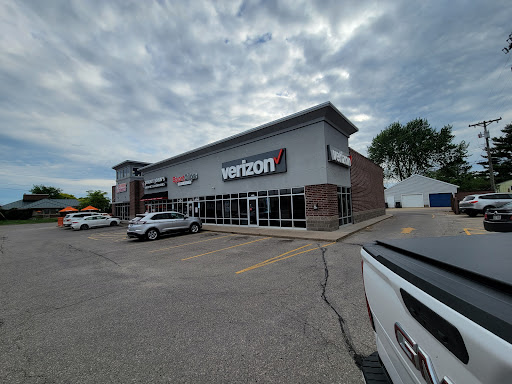 BeMobile, Verizon Premium Retailer, 1416 Losey Blvd S, La Crosse, WI 54601, USA, 