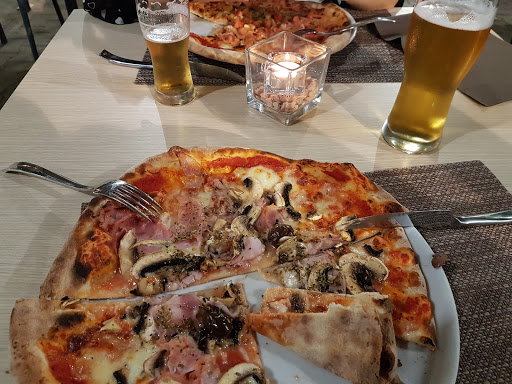 Makanan in Campofelice di Roccella, Città Metropolitana di Palermo