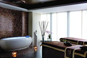 Chuan Spa at The Langham, Chicago image