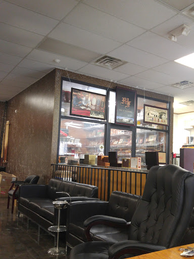 Tobacco Shop «Tobacco Town», reviews and photos, 17108 Fort St, Riverview, MI 48193, USA