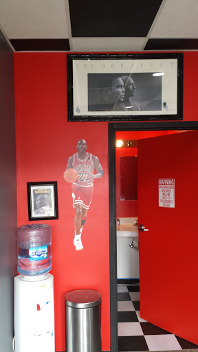 Car Detailing Service «Pretty Car Auto Detailing - Schaumburg, IL», reviews and photos, 707 Remington Rd #5, Schaumburg, IL 60173, USA