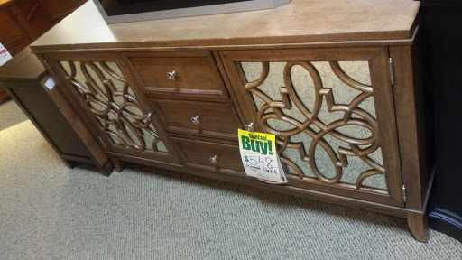 Furniture Store «Wolf Furniture», reviews and photos, 1215 W Patrick St, Frederick, MD 21702, USA