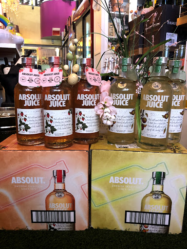 Liquor Store «Sobe Liquors», reviews and photos, 1609 Alton Rd, Miami Beach, FL 33139, USA