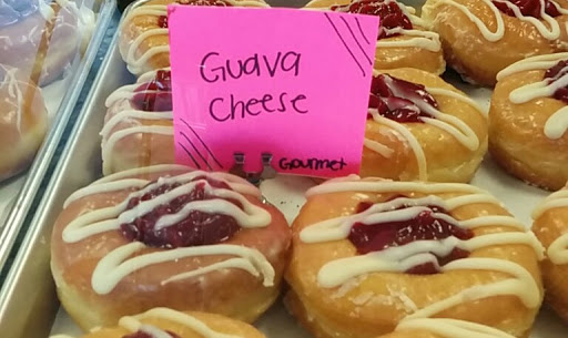 Donut Shop «Mojo Donuts & Fried Chicken», reviews and photos, 8870 SW 40th St #13, Miami, FL 33165, USA