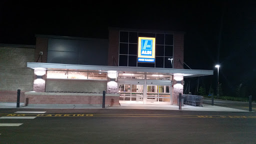 Supermarket «ALDI», reviews and photos, 2335 FL-44, New Smyrna Beach, FL 32168, USA