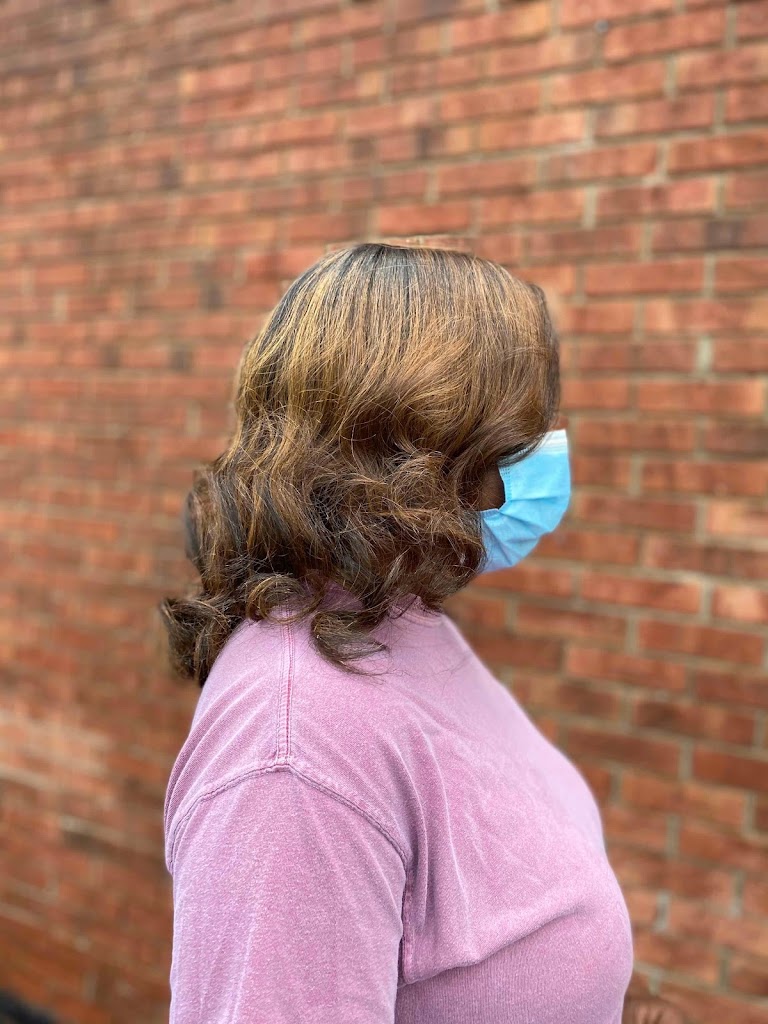 Styles by Saundra 29607