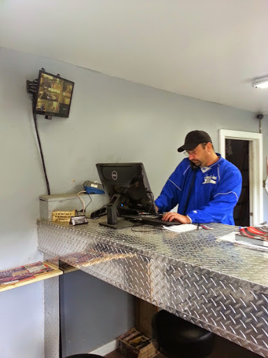 Junkyard «Trenton Auto Parts», reviews and photos, 462 W Jefferson Ave, Trenton, MI 48183, USA