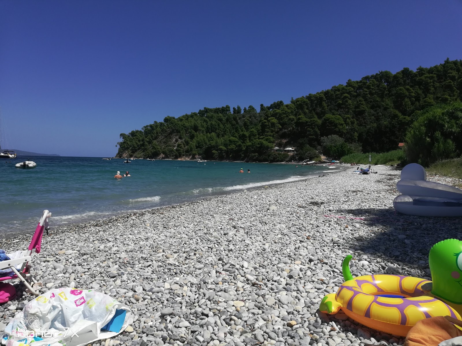 Zdjęcie Koutsoupri beach położony w naturalnym obszarze