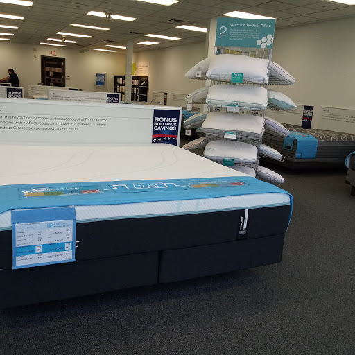 Mattress Store «Art Van PureSleep - Ann Arbor East», reviews and photos, 3550 Washtenaw Ave, Ann Arbor, MI 48104, USA