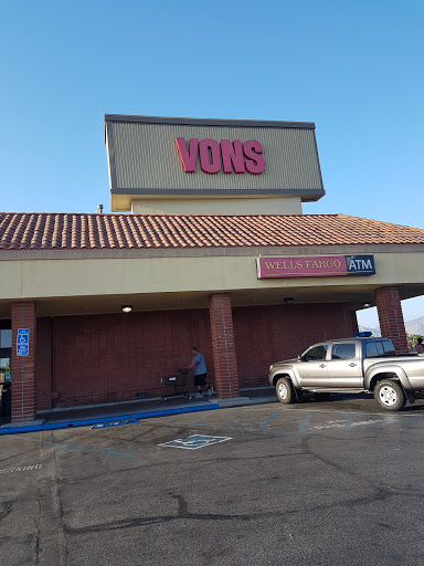 Grocery Store «Vons», reviews and photos, 10321 Sepulveda Blvd, Mission Hills, CA 91345, USA