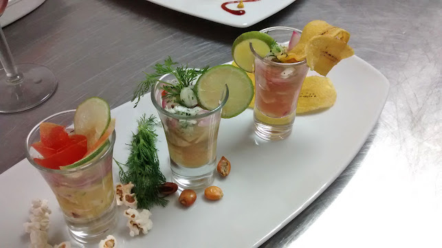 Q4CW+VHJ, Av. Guayaquil, y, Aurelio Laínez, frente al Parque Ecológico, Santa Elena