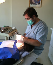 Dr. Claudio Bonilla M., Dentista