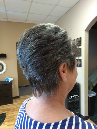 Beauty Salon «Studio 78 Unisex Hair Salon and Beauty Suites», reviews and photos, 1780 S Nova Rd #10&11, South Daytona, FL 32119, USA