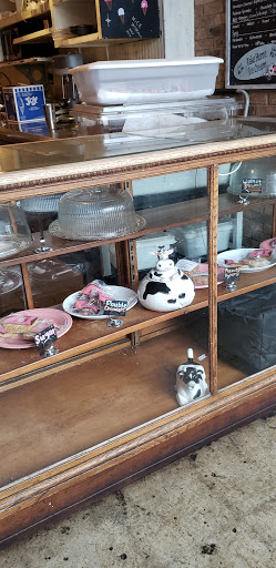 Ice Cream Shop «The Comfy Cow», reviews and photos, 1301 Herr Ln #118, Louisville, KY 40222, USA