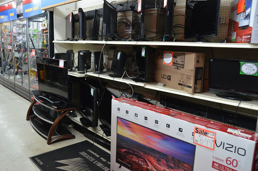 Pawn Shop «E-Z Money Pawn & Jewelry», reviews and photos, 1175 Clay St, Bowling Green, KY 42101, USA