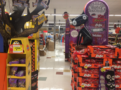 Grocery Store «Stop & Shop», reviews and photos, 35 Washington St, Lynn, MA 01904, USA