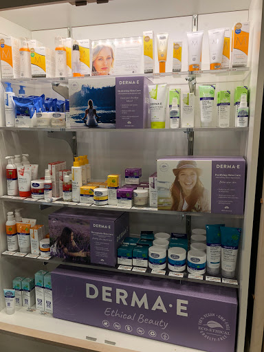 Supermarket «Giant Eagle», reviews and photos, 1700 Corporate Woods Pkwy, Uniontown, OH 44685, USA