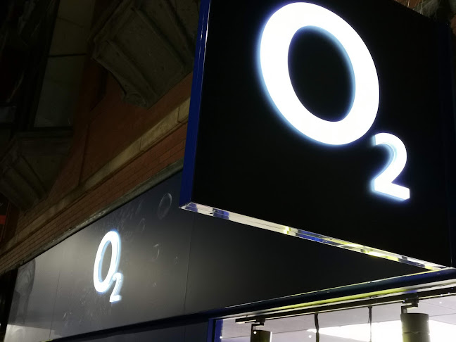 Comments and reviews of O2 Shop Hull - Jameson Street
