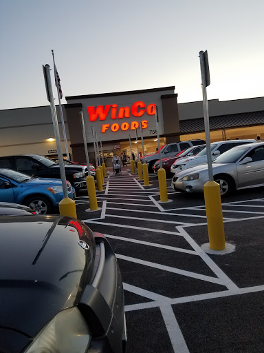 Supermarket «WinCo Foods», reviews and photos, 755 SW 19th St, Moore, OK 73160, USA