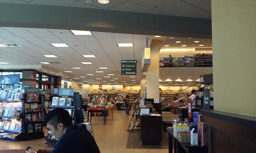 Book Store «Barnes & Noble», reviews and photos, 28152 Paseo Drive, Wesley Chapel, FL 33543, USA