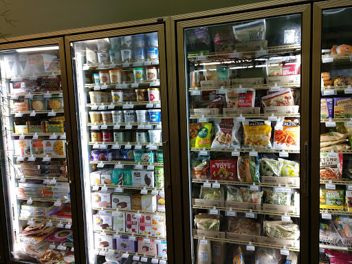 Grocery Store «Bear Foods Natural Market», reviews and photos, 125 E Woodin Ave, Chelan, WA 98816, USA