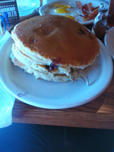 American Restaurant «Cracker Barrel Old Country Store», reviews and photos, 4210 Marlane Dr, Grove City, OH 43123, USA